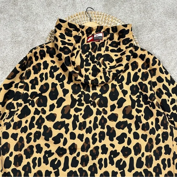 SOLD | Nike Men’s Sportswear Club Fleece Leopard Print Brown Pullover Hoodie XL - Picture 9 of 15